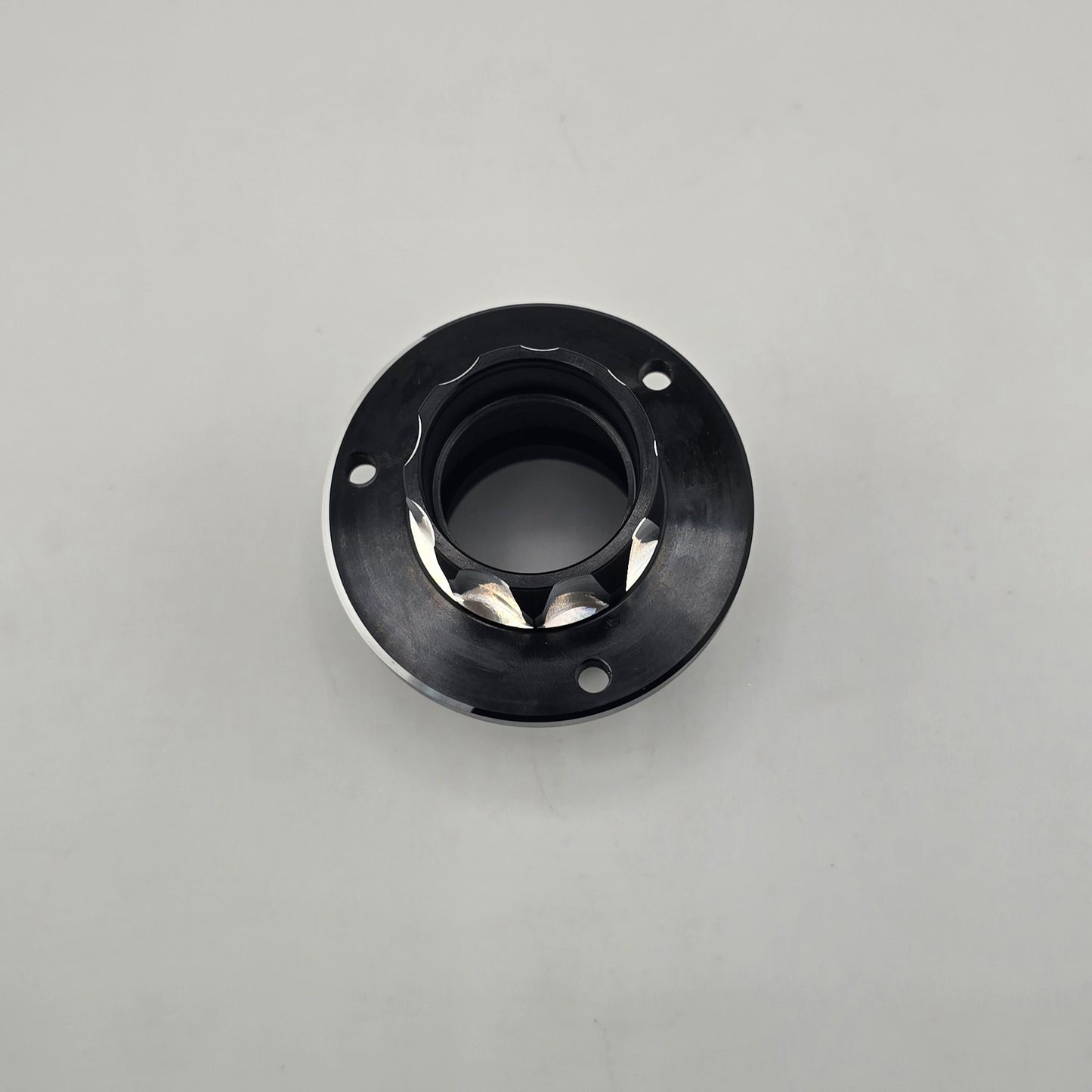 BLEMISHED DISCOUNT Revolver Hubs - Right Front