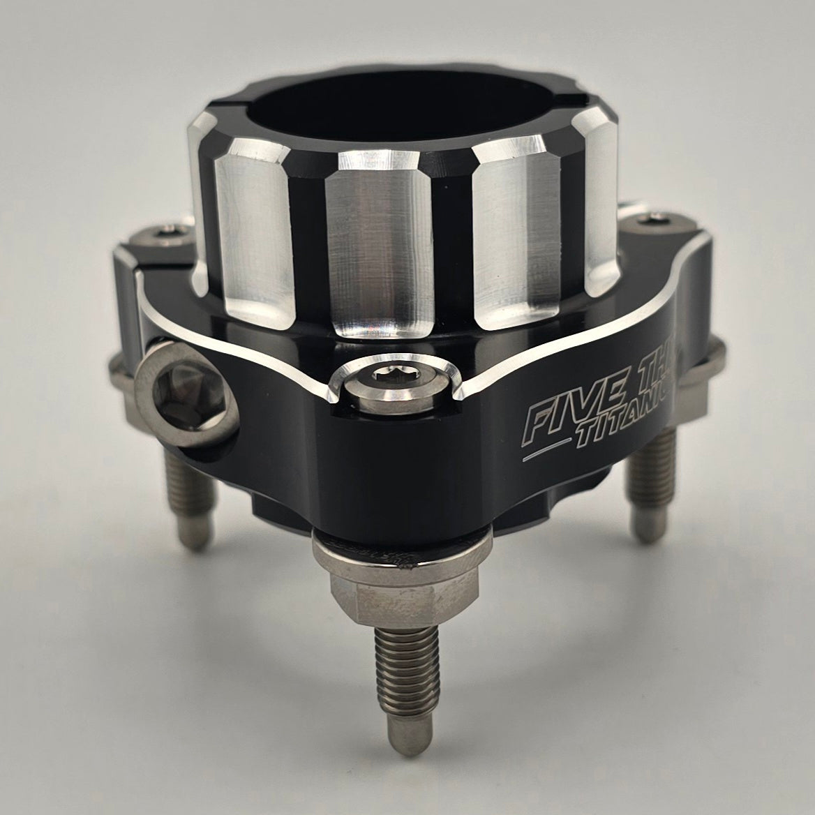 Revolver Hubs - Single Pinch Bolt Rear Hub