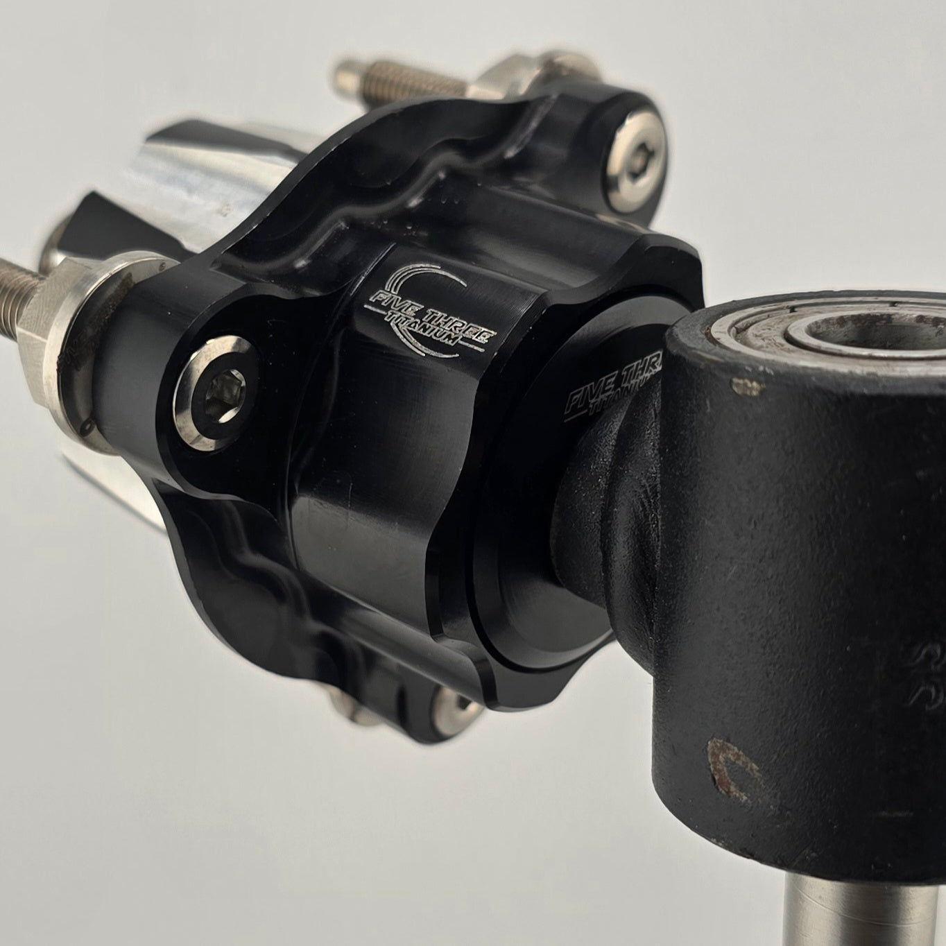Revolver Hub - Dust Cover