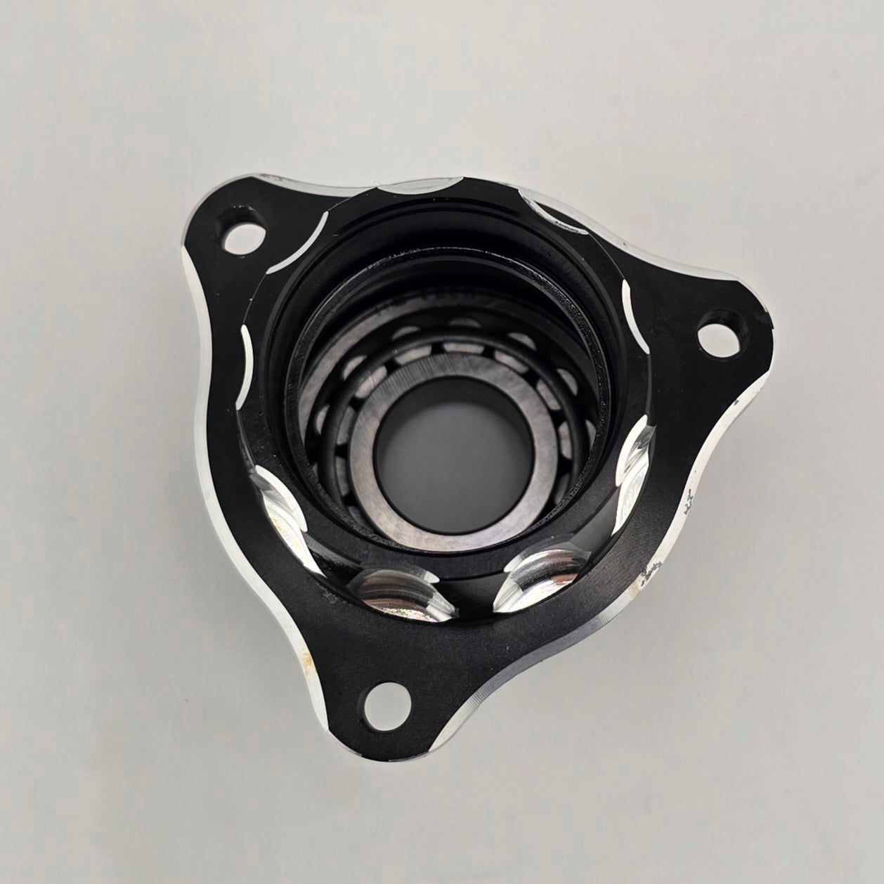 OLD STYLE Tapered Bearing Right Front Revolver Hub