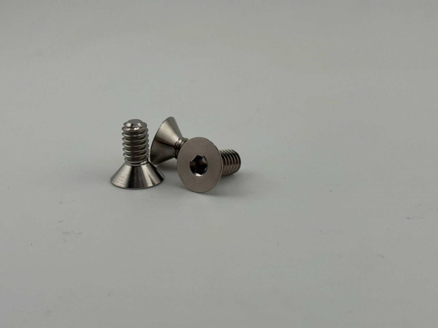 Titanium Outlaw kart bead lock bolts