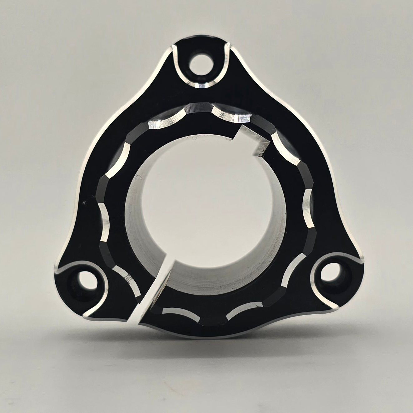 Revolver Hubs - Single Pinch Bolt Rear Hub