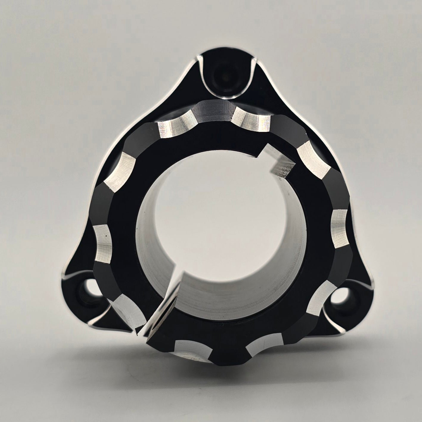 Revolver Hubs - Dual Pinch Bolt Rear Hub